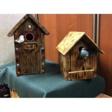 Домик-скворечник ручной работы из лиственницы